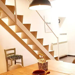 L'artista Trecastagni